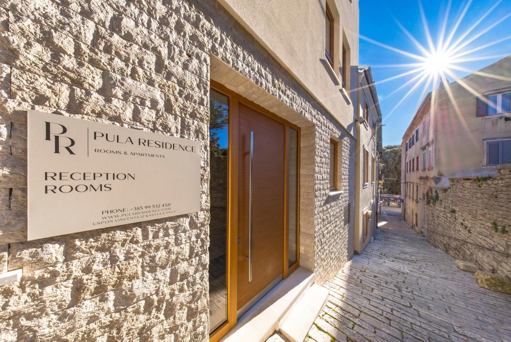 Pula Residence Rooms And Apartments Old City Center Exterior photo